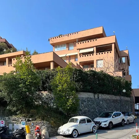 Free-parking Ampio Vista Mare Apartment *